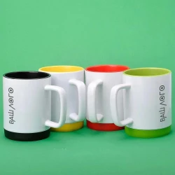 Чашка для сублімації Sublime біла з лого із кольоровим силіконовим обідком на дні 330 мл